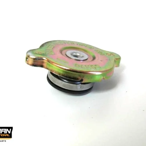 MAHINDRA TRACTOR RADIATOR CAP OEM PART # 000020867E05 / 005554649R91